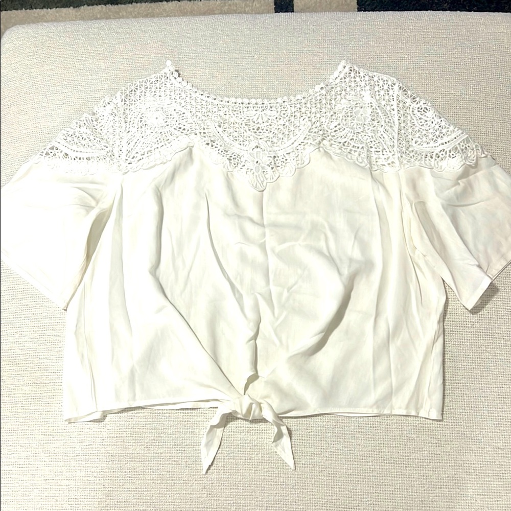White Lace Detail Women's Top - size Small